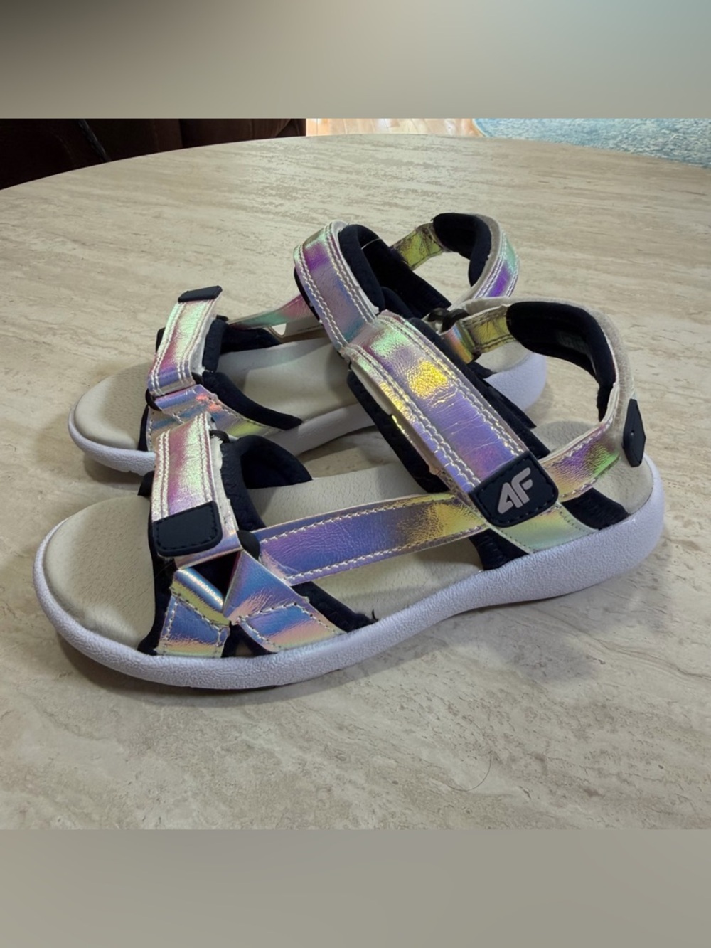 NWT 4F Little Girl Sandals *2.5 - Picture 2 of 7